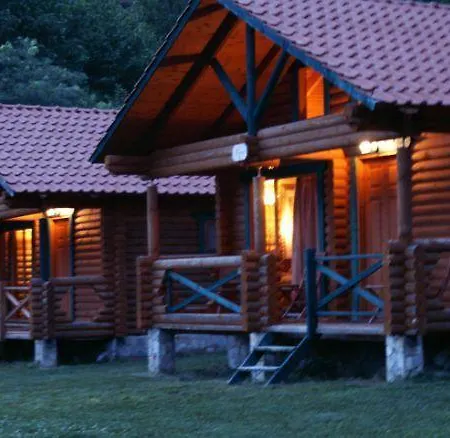 Dionysus Village Mousthéni