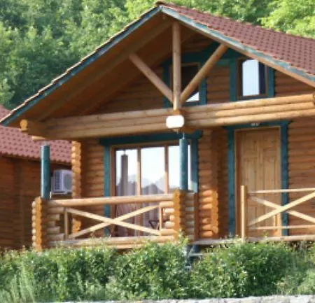 Dionysus Village Mousthéni
