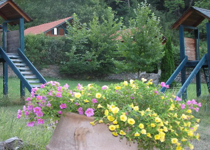 Dionysus Village Mousthéni